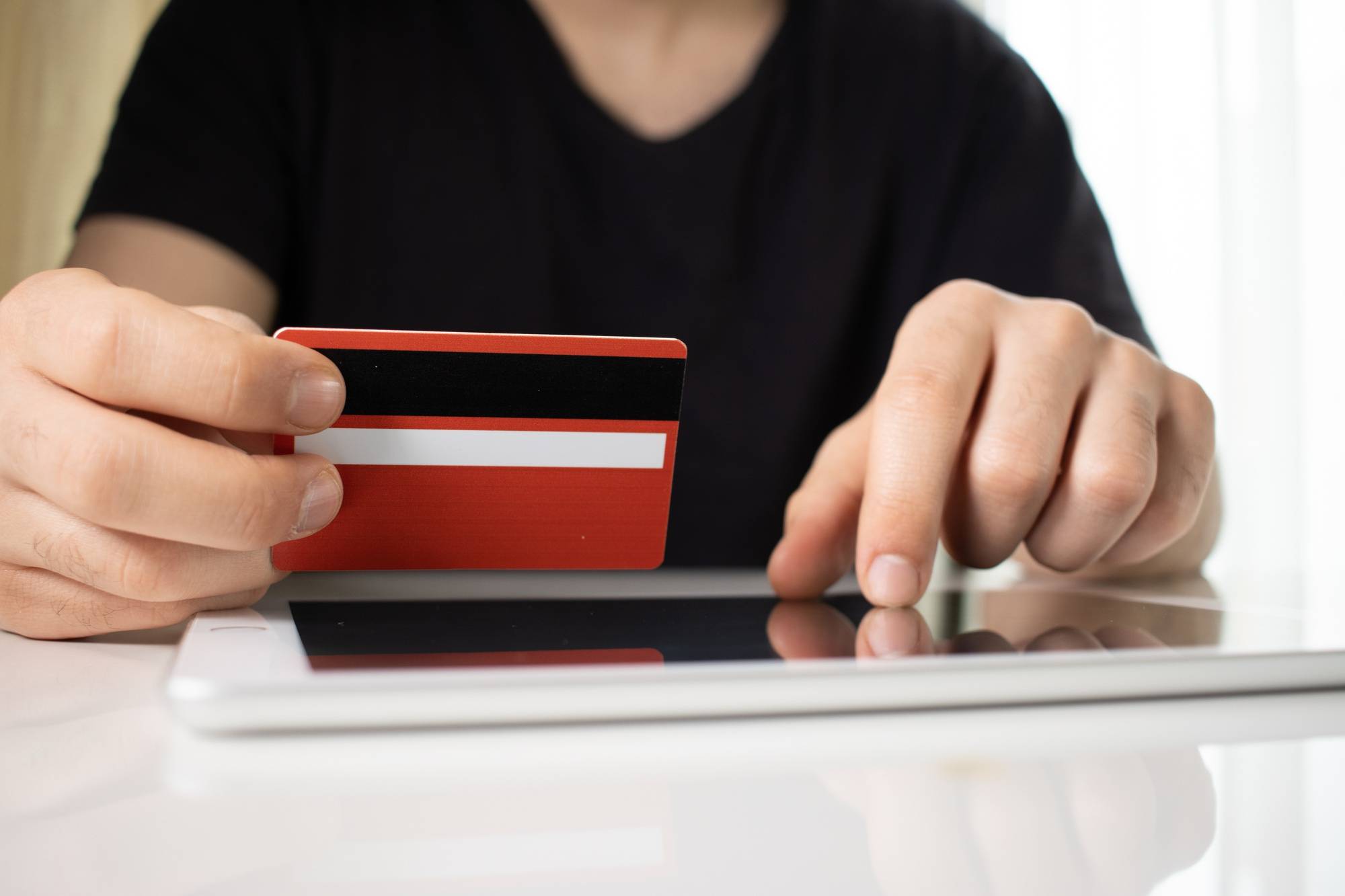Как правильно закрыть кредитную карту онлайн?